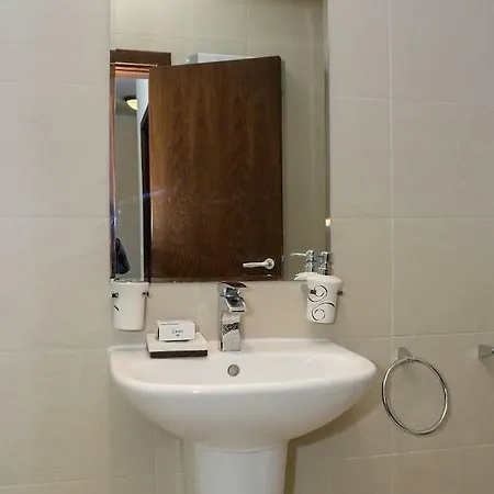Apartment Superb 2-Bdr Luxury Apt With Pool In Villa Mare By Flat Mаnager *