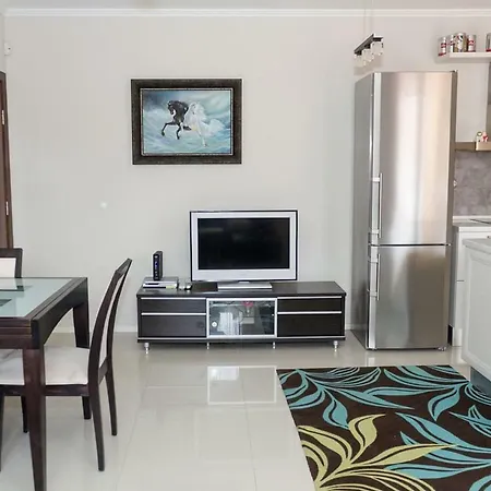公寓 Superb 2-Bdr Luxury Apt With Pool In Villa Mare By Flat Mаnager *