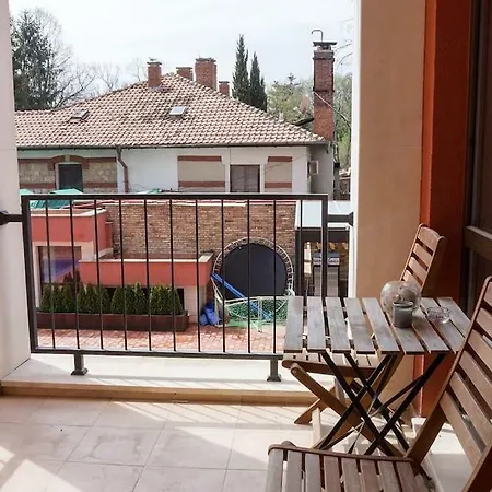 Superb 2-Bdr Luxury Apt With Pool In Villa Mare By Flat Mаnager Apartment Warna