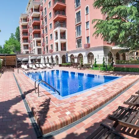 Superb 2-Bdr Luxury Apt With Pool In Villa Mare By Flat Mаnager Apartment Warna